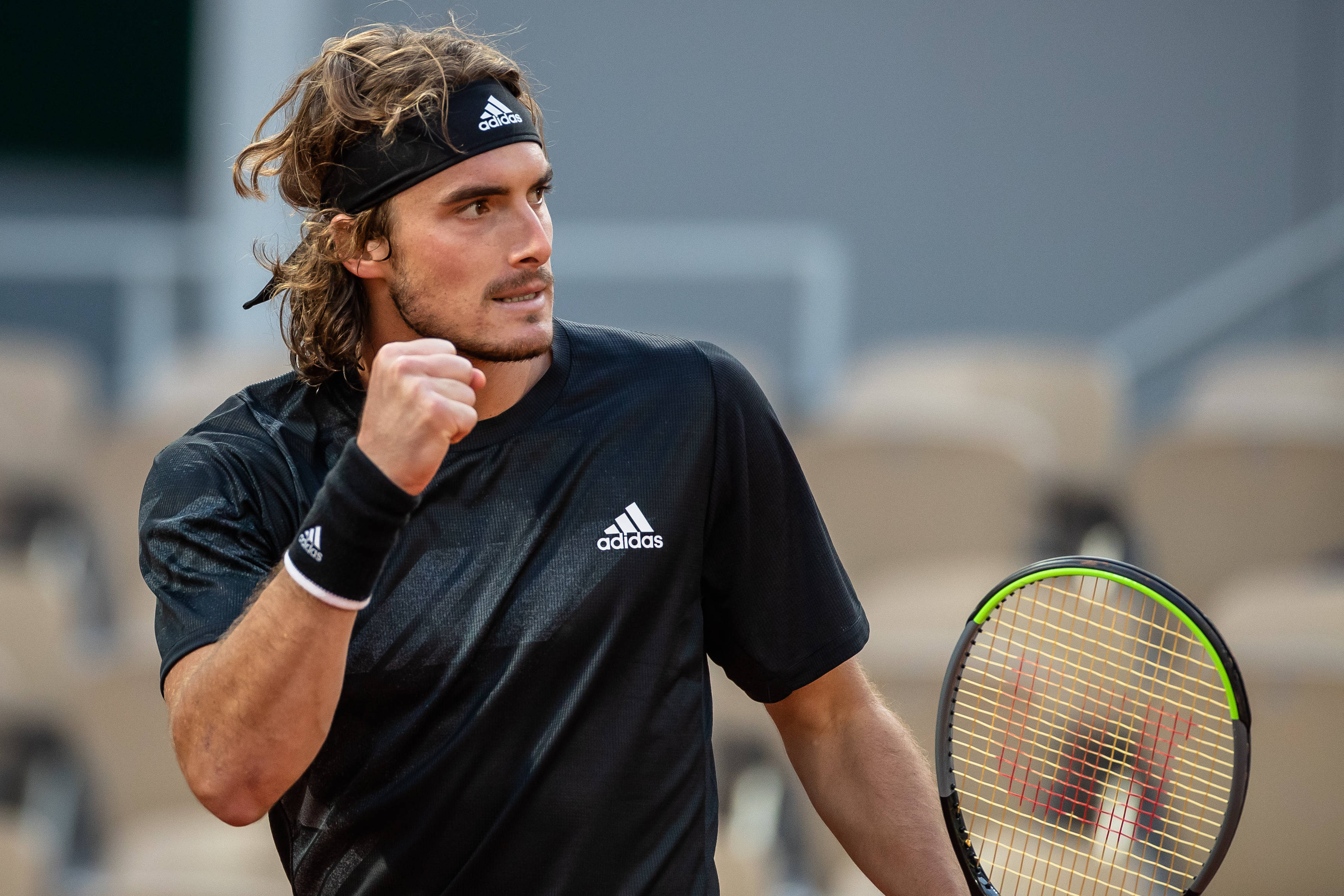 世界网球队翻盘德国网球队，西西帕斯绝境逆转