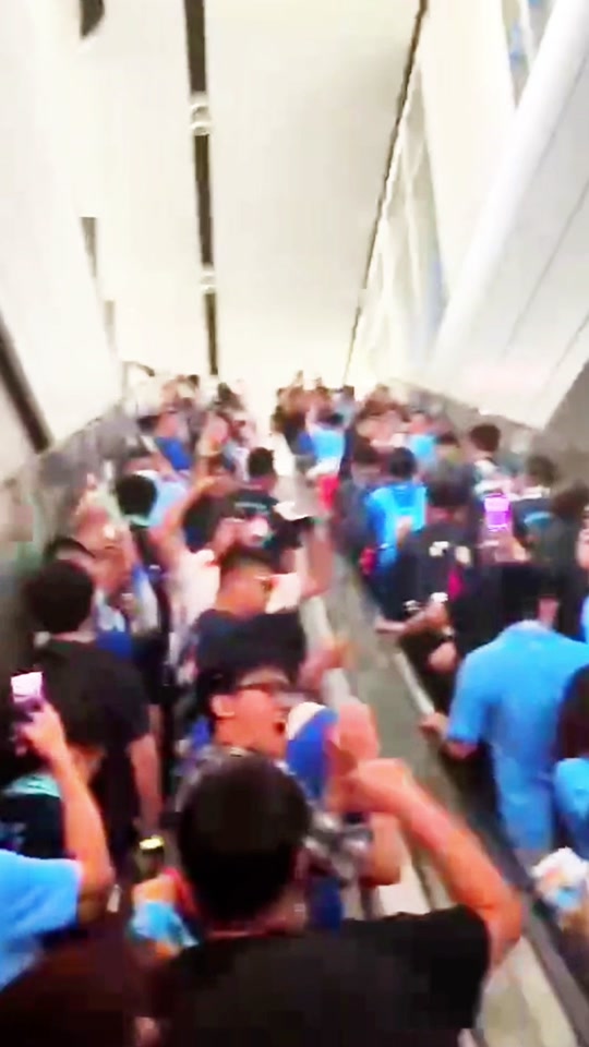 精彩瞬间层出不穷,现场观众沸腾的简单介绍 精彩瞬间层出不穷,现场观众沸腾的简单介绍