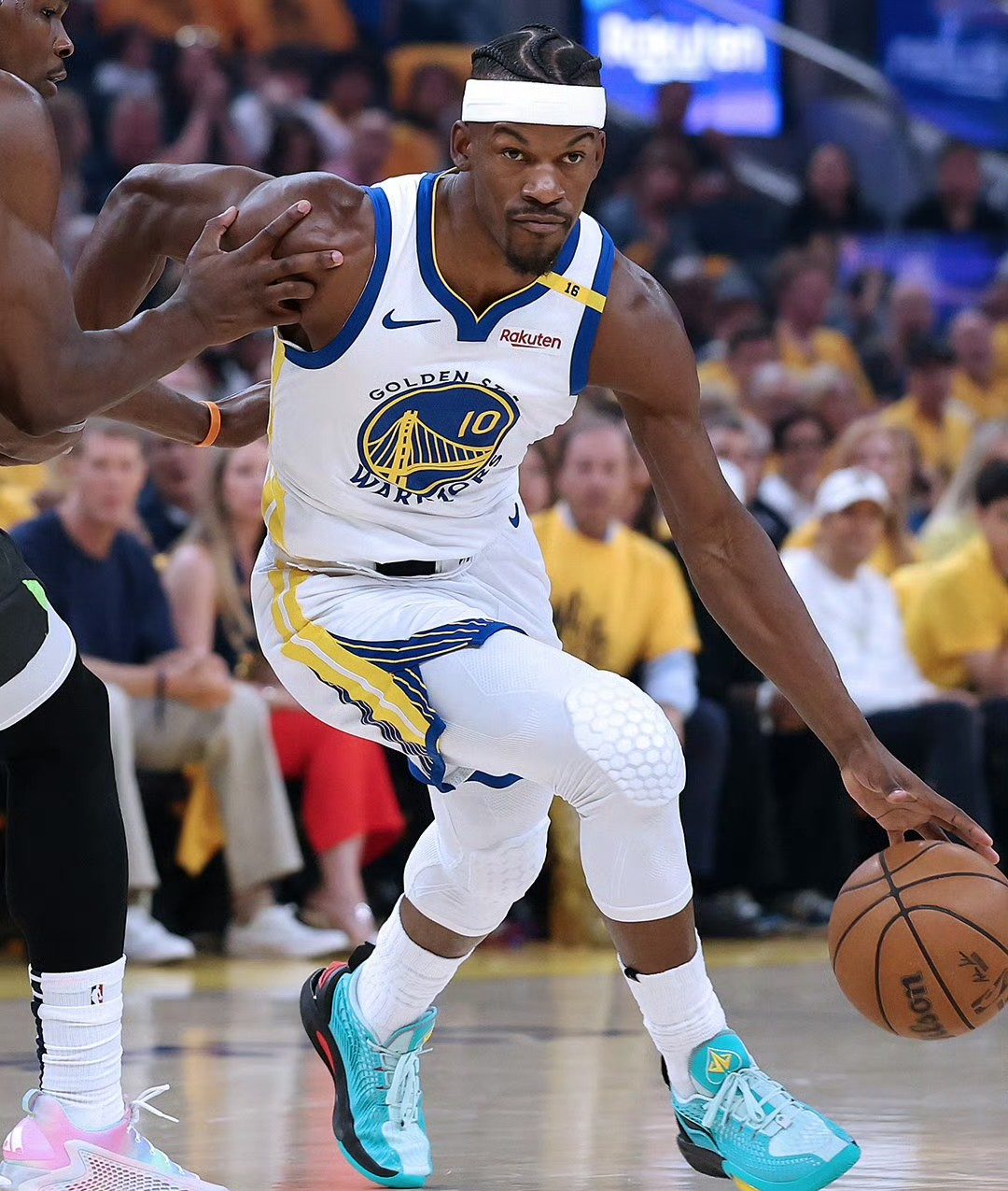 九游娱乐入口-包含勇士球员接受训练准备下一场胜利之战的词条