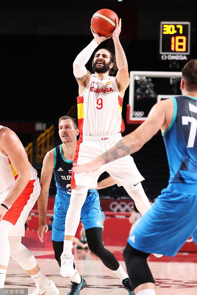 包含斯洛文尼亚全队发挥默契,实现大逆转胜利的词条 包含斯洛文尼亚全队发挥默契,实现大逆转胜利的词条