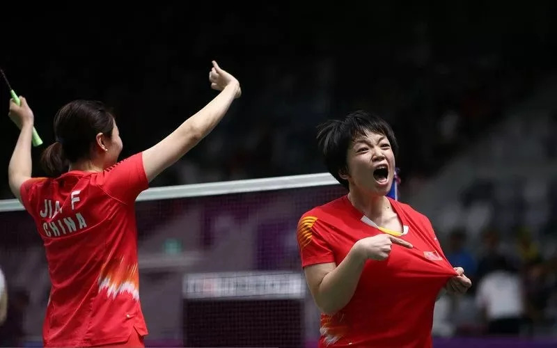 九游官网-河南队扬眉吐气，凭借团队合作力量取胜的简单介绍