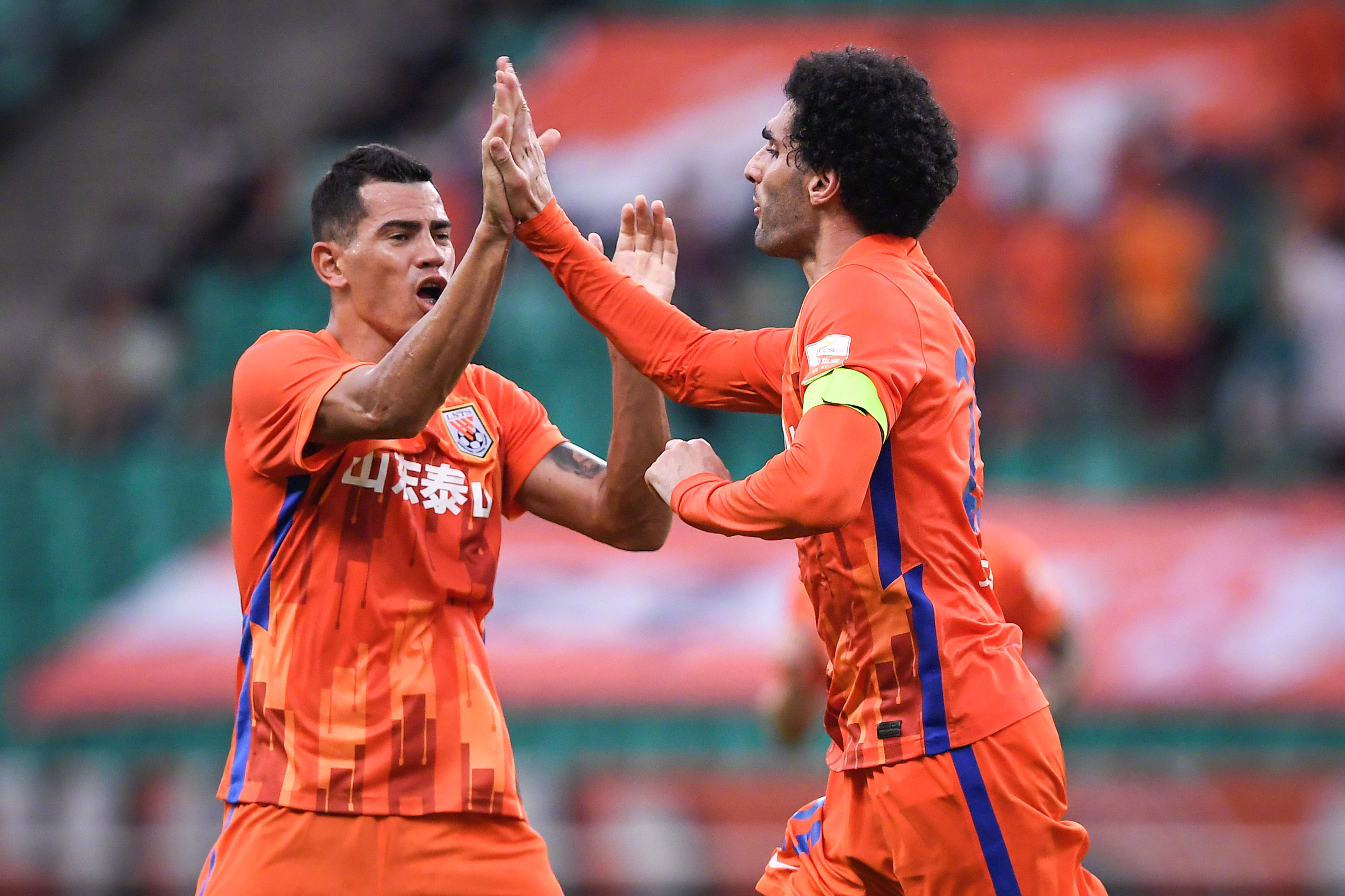 关于巴西险胜切尔西，蒂亚戈统治全场的信息