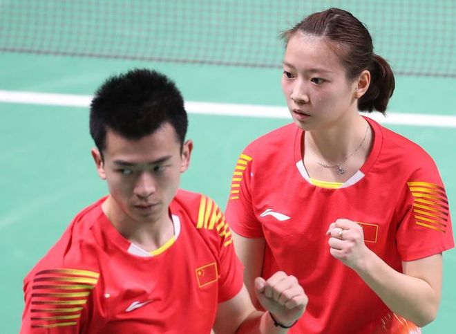 包含泰国队鏖战中国队，郑思维惊艳四座的词条