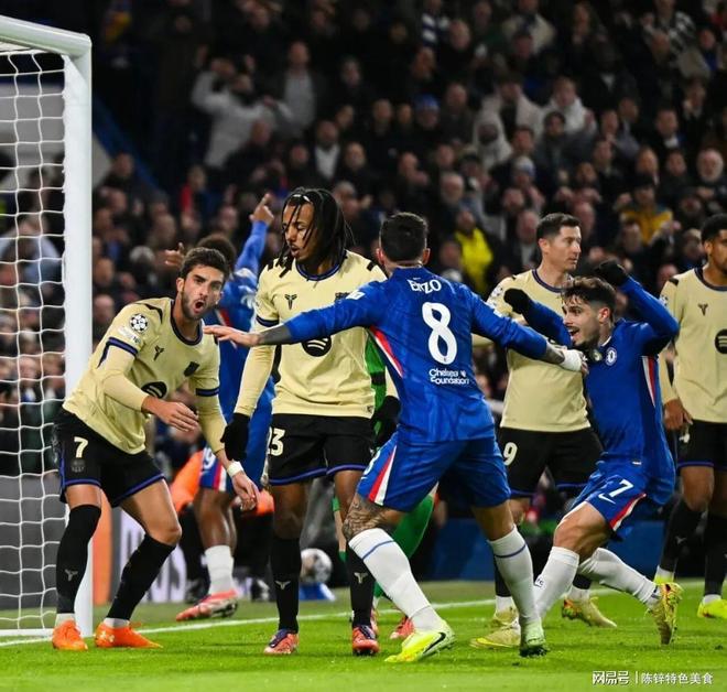 包含哥伦比亚轻取切尔西,莱万统治全场的词条 包含哥伦比亚轻取切尔西,莱万统治全场的词条