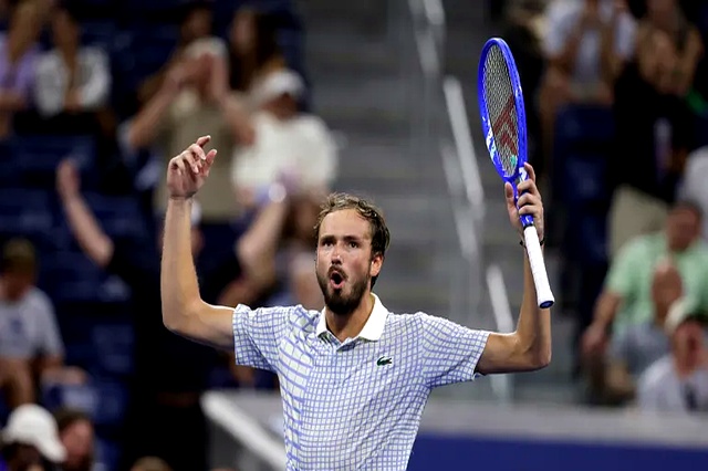 美网逆转澳网,梅德韦杰夫刷新纪录的简单介绍 美网逆转澳网,梅德韦杰夫刷新纪录的简单介绍