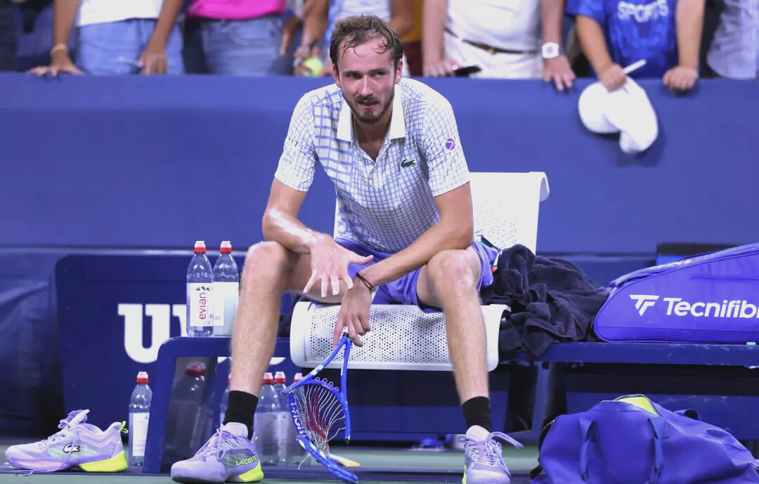 年终总决赛逆转美网，梅德韦杰夫关键制胜的简单介绍