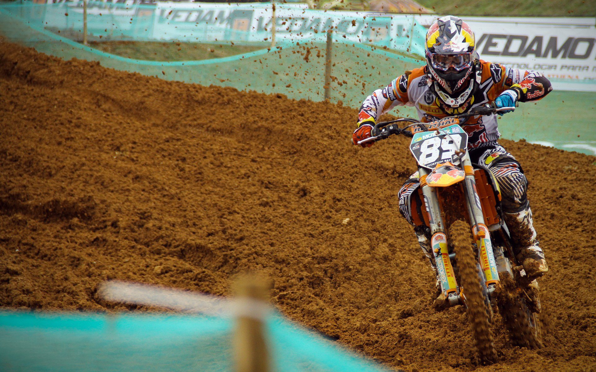 九游体育平台-马刺冲垮快船，切特个人能力完全展现