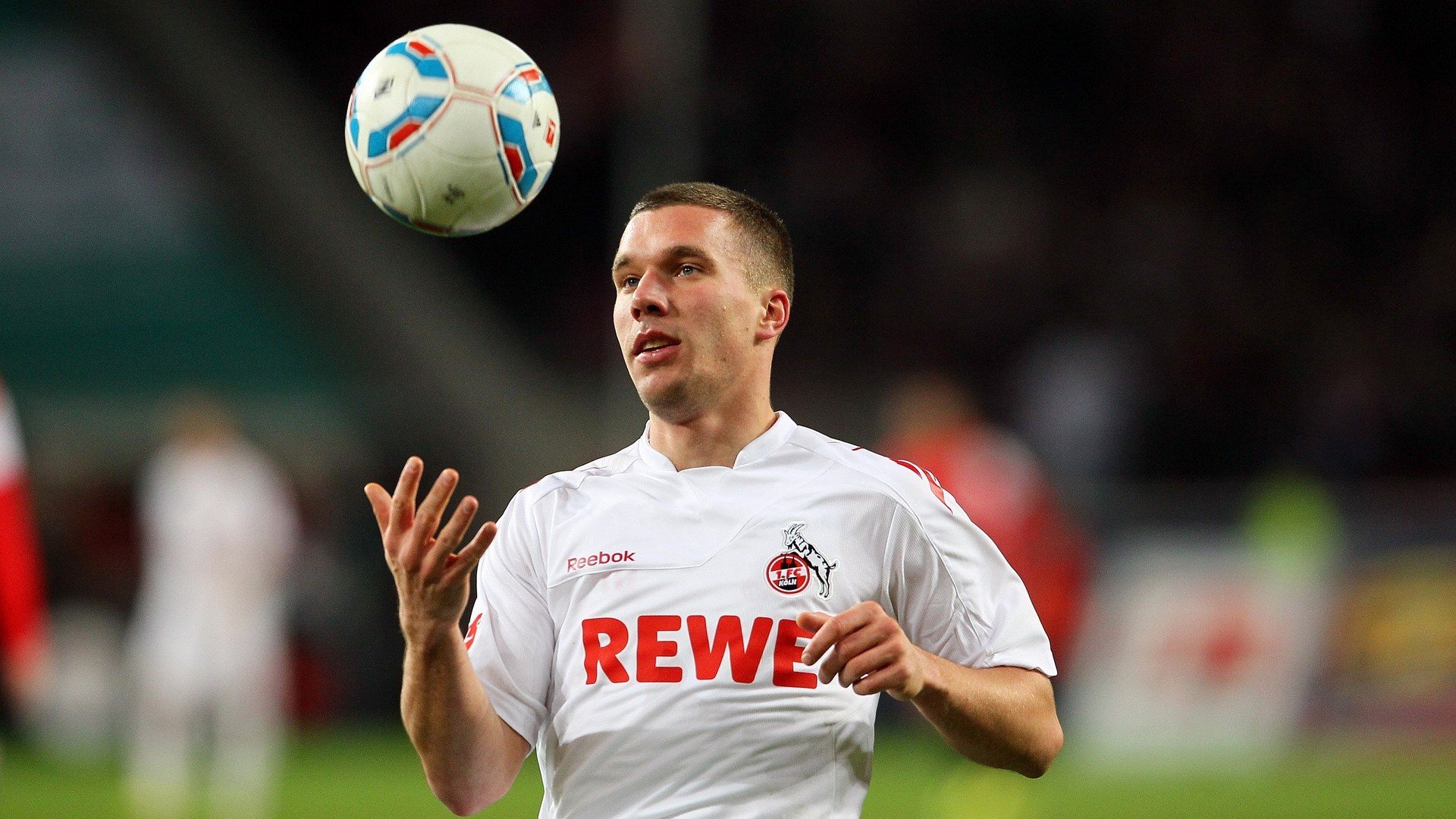 莱万独扛全队,AC米兰轻取摩洛哥的背后,一场战术与意志的胜利